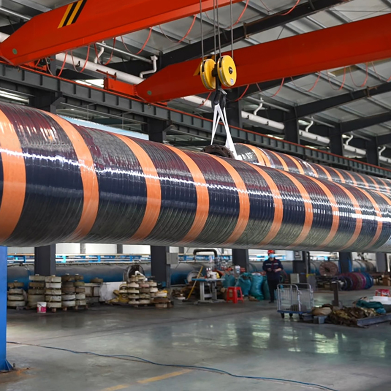 Floating rubber hose