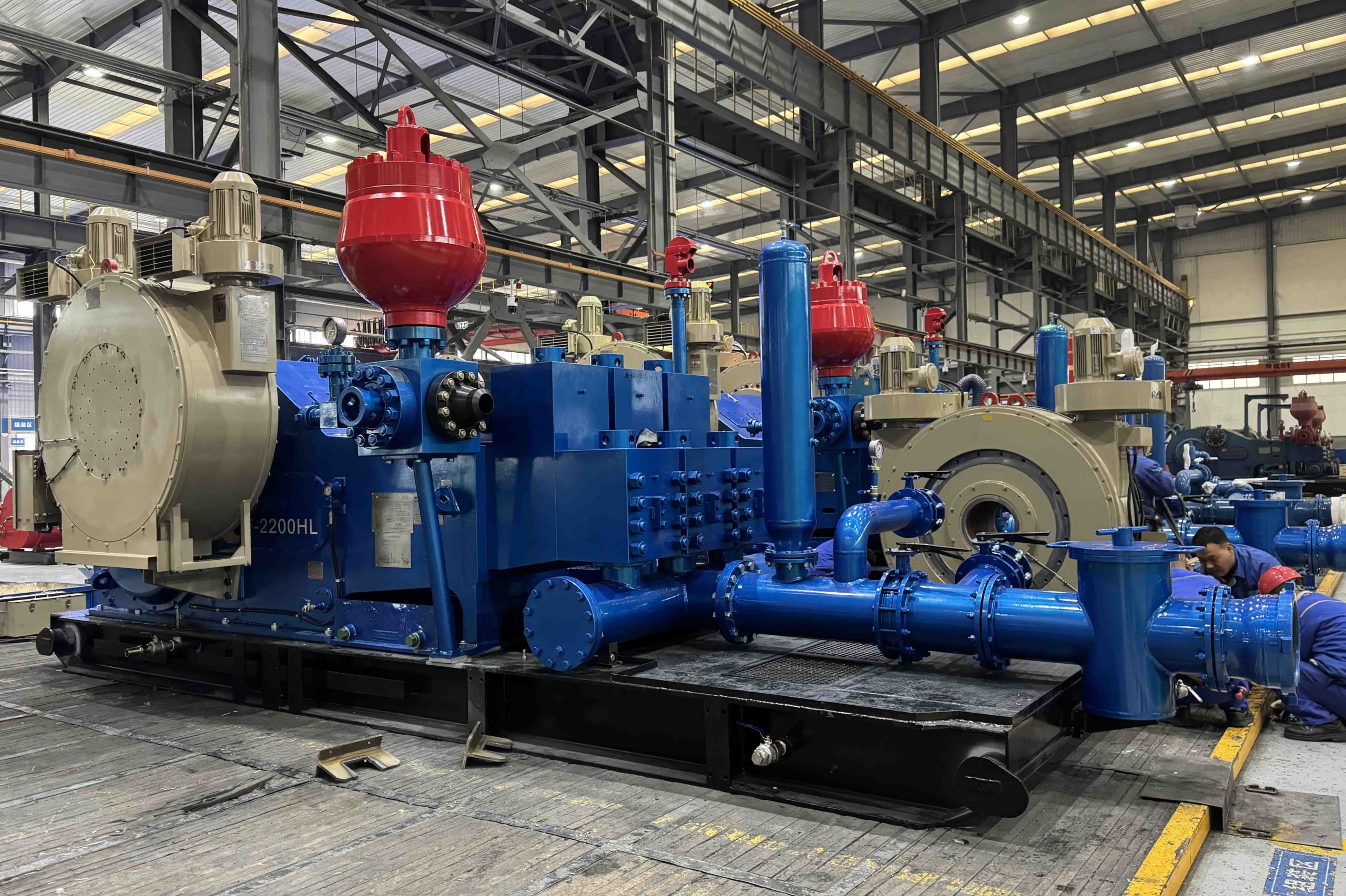 Mud pump for land, offshore, deep-well and horizontal oil and gas drilling applications